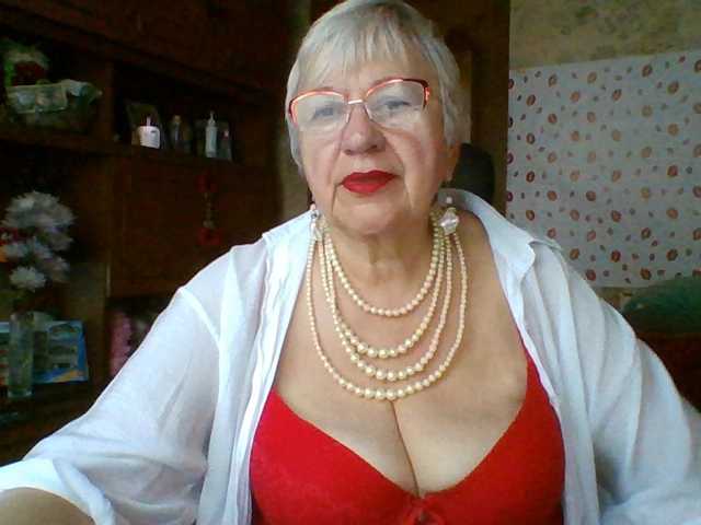 SweetCherry00 live cam on BongaCams