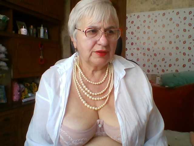SweetCherry00 live cam on BongaCams
