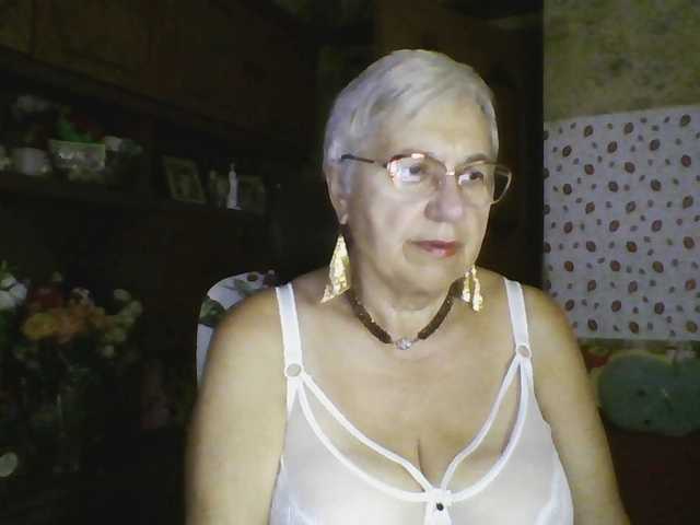 SweetCherry00 live cam on BongaCams