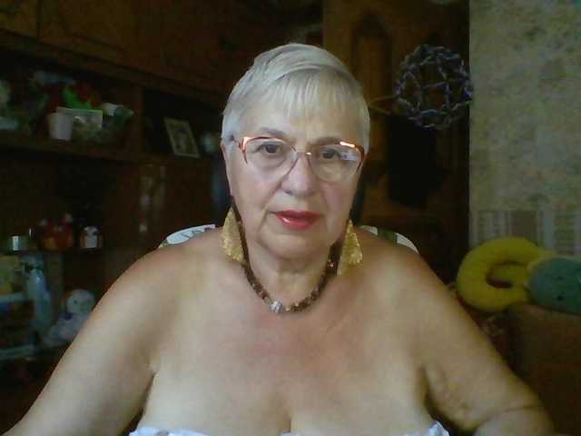 SweetCherry00 live cam on BongaCams