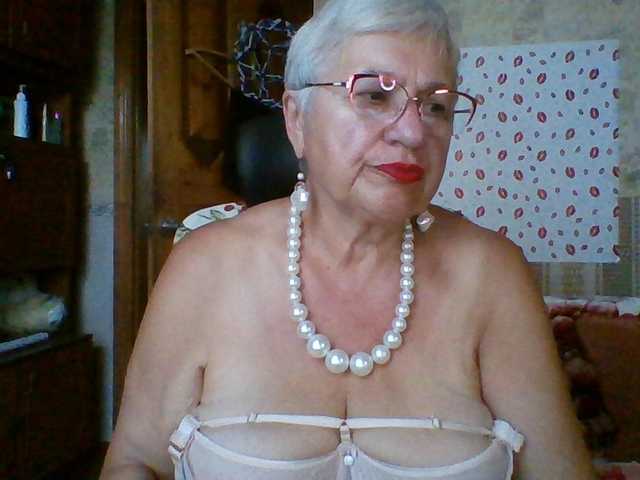 SweetCherry00 live cam on BongaCams