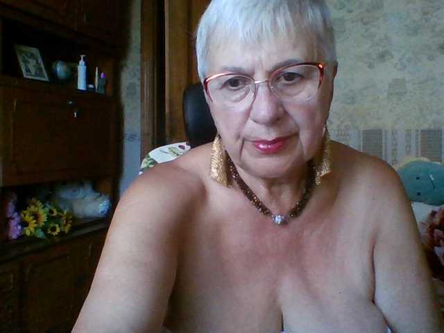 SweetCherry00 live cam on BongaCams