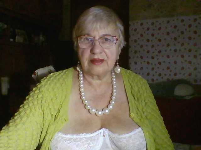 SweetCherry00 live cam on BongaCams