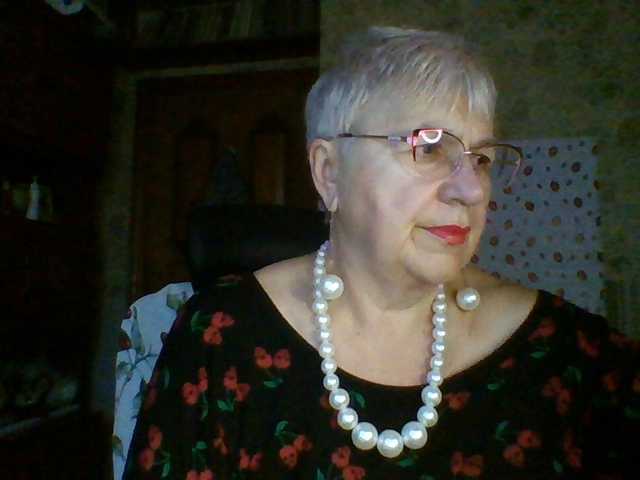 SweetCherry00 live cam on BongaCams