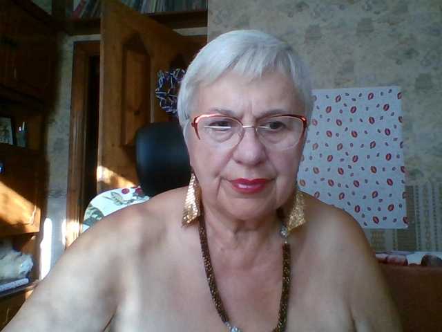 SweetCherry00 live cam on BongaCams