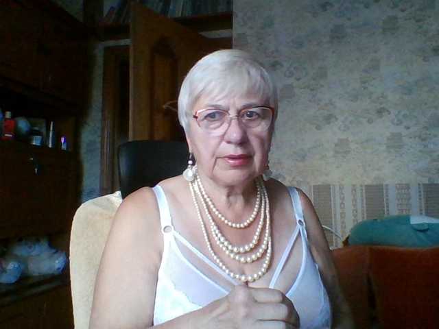 SweetCherry00 live cam on BongaCams