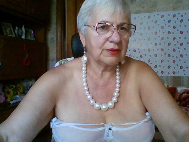 SweetCherry00 live cam on BongaCams