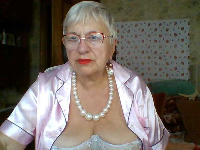 SweetCherry00 live cam on BongaCams