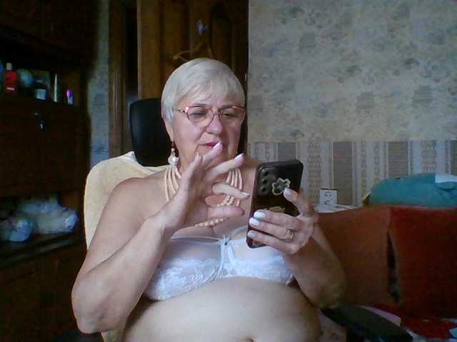 SweetCherry00 live cam on BongaCams