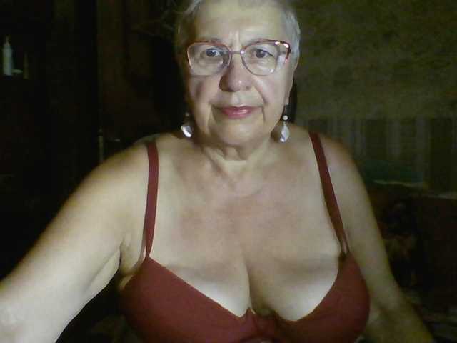 SweetCherry00 live cam on BongaCams