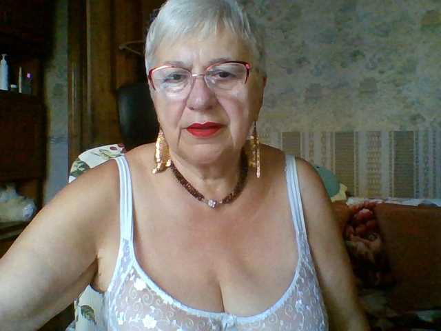 SweetCherry00 live cam on BongaCams
