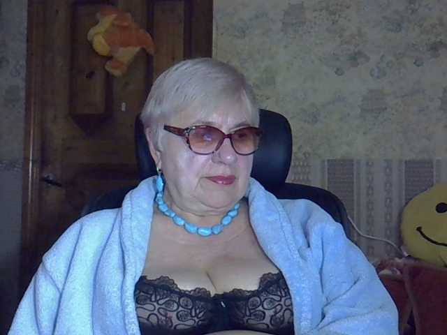 SweetCherry00's BongaCams show and profile