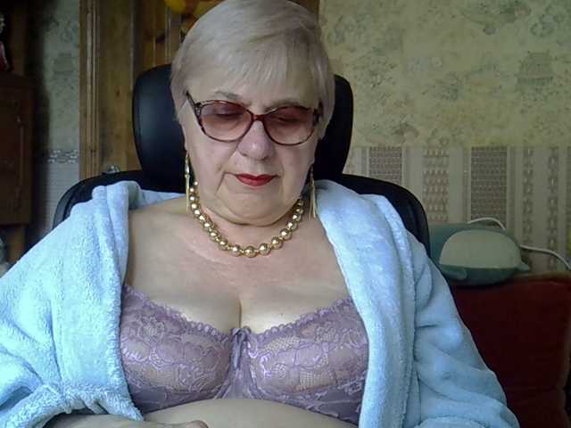 SweetCherry00's BongaCams show and profile