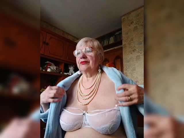 SweetCherry00's BongaCams show and profile