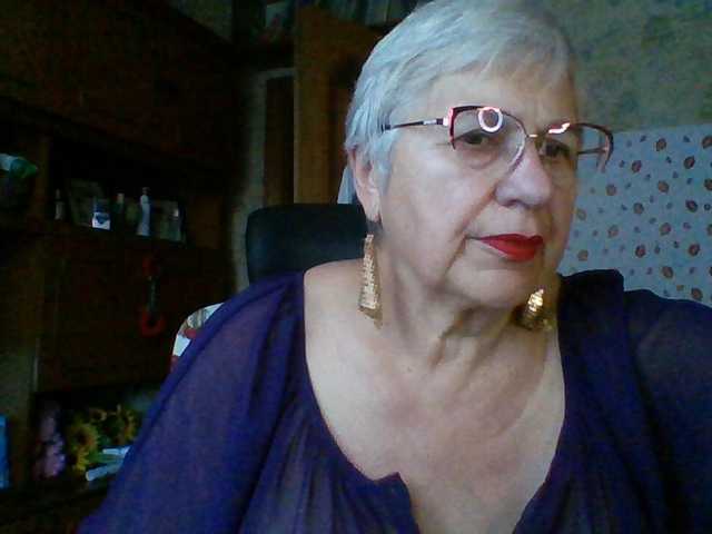 SweetCherry00 live cam on BongaCams