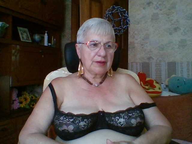 SweetCherry00 live cam on BongaCams