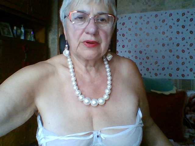 SweetCherry00 live cam on BongaCams
