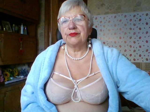 SweetCherry00 live cam on BongaCams
