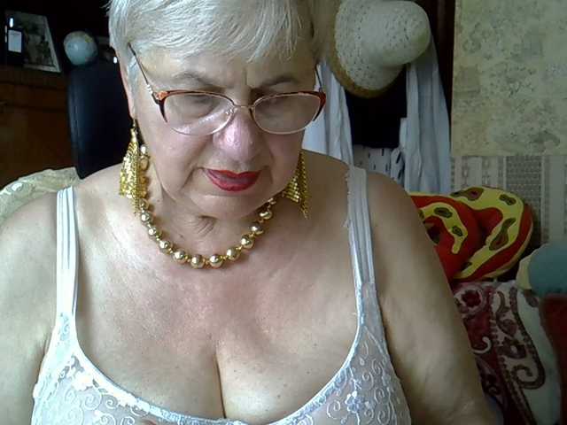 SweetCherry00 live cam on BongaCams