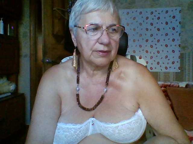 SweetCherry00 live cam on BongaCams