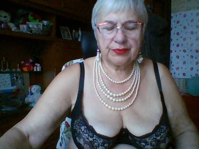 SweetCherry00 live cam on BongaCams