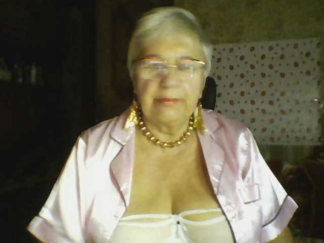 SweetCherry00 live cam on BongaCams