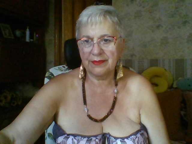 SweetCherry00 live cam on BongaCams