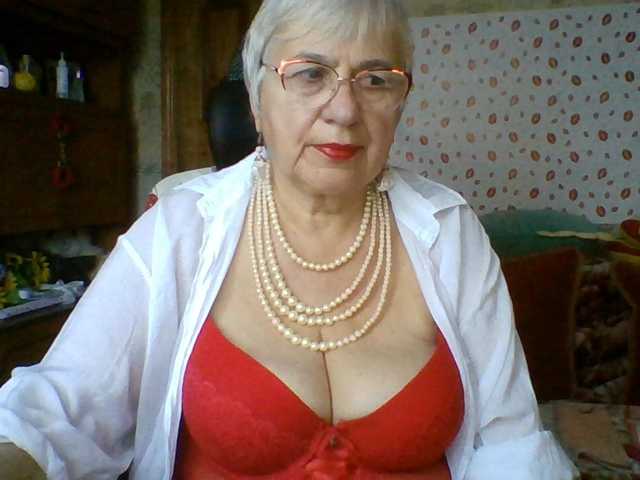 SweetCherry00 live cam on BongaCams