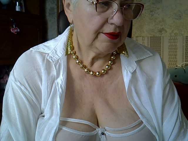 SweetCherry00 live cam on BongaCams