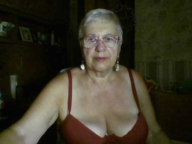 SweetCherry00 live cam on BongaCams
