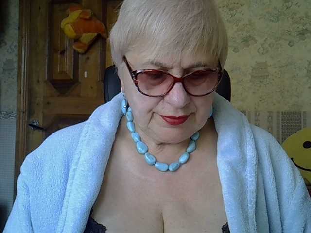 SweetCherry00's BongaCams show and profile