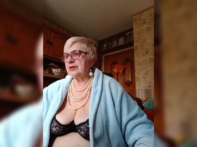 SweetCherry00's BongaCams show and profile