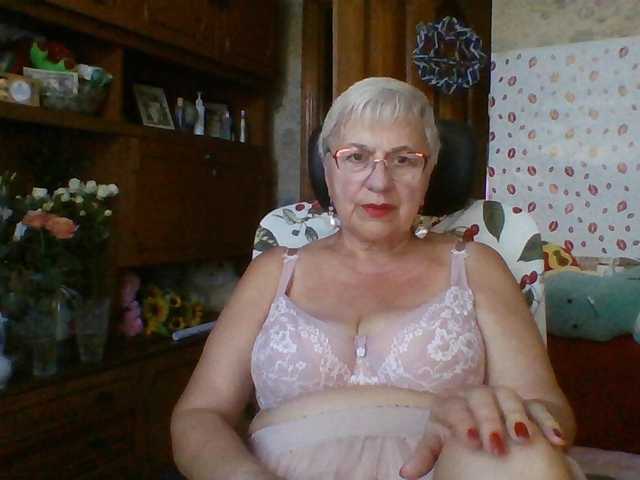 SweetCherry00 live cam on BongaCams