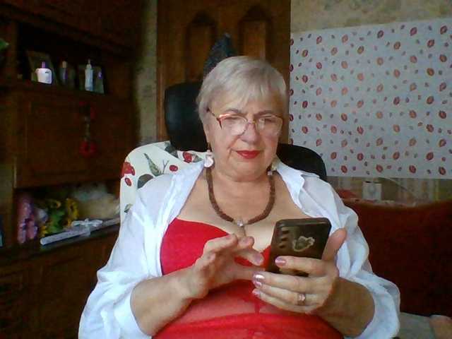 SweetCherry00 live cam on BongaCams