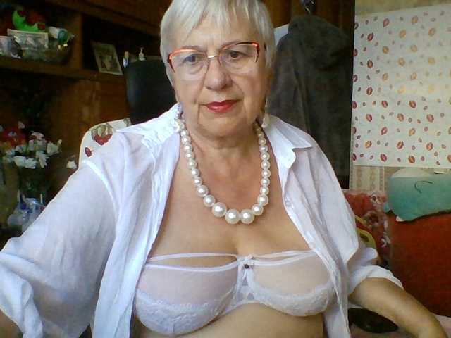 SweetCherry00 live cam on BongaCams