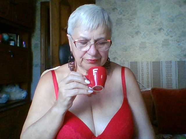 SweetCherry00 live cam on BongaCams