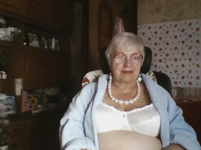 SweetCherry00 live cam on BongaCams