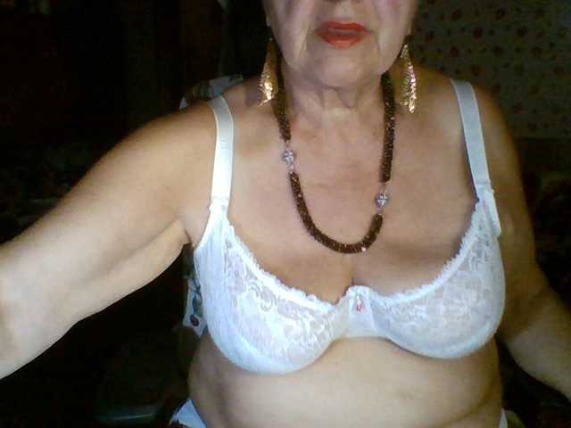 SweetCherry00 live cam on BongaCams