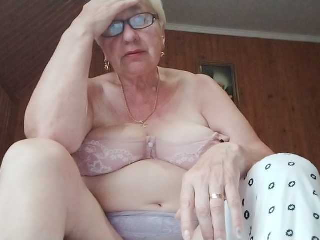 SweetCherry00 live cam on BongaCams