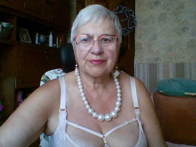 SweetCherry00 live cam on BongaCams