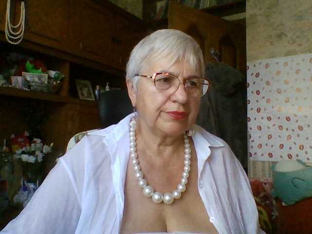 SweetCherry00 live cam on BongaCams