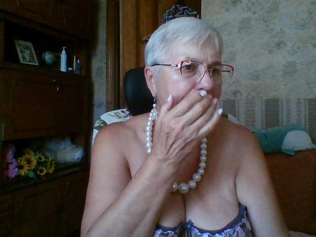 SweetCherry00 live cam on BongaCams