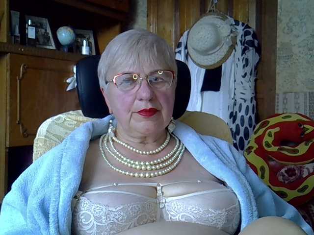 SweetCherry00 live cam on BongaCams