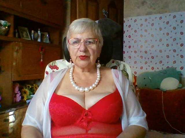 SweetCherry00 live cam on BongaCams