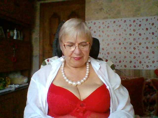 SweetCherry00 live cam on BongaCams
