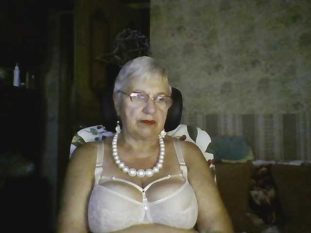 SweetCherry00 live cam on BongaCams