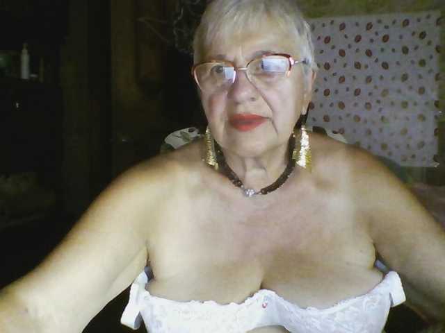 SweetCherry00, 60 y/o - Live Cam on BongaCams