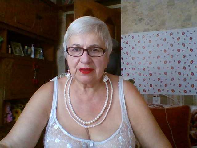SweetCherry00 live cam on BongaCams