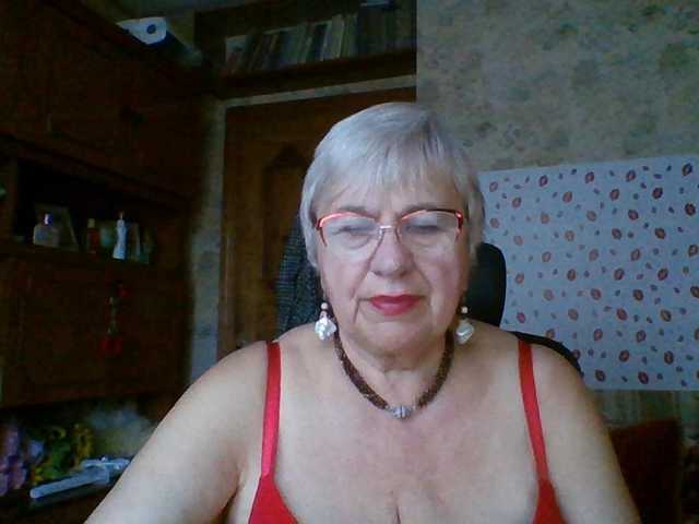 SweetCherry00 live cam on BongaCams