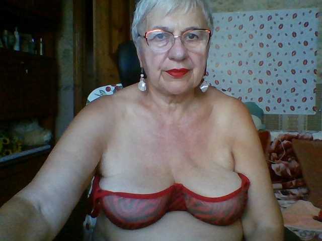 SweetCherry00 live cam on BongaCams